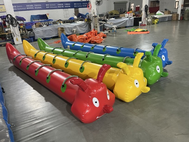 4.3 米 6 人充气毛毛虫竞速道具